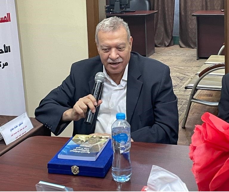 الكاتب الصحفى محمد سلامة