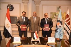 «الهيئة العربية للتصنيع» تتعاقد مع «هيل إنترناشيونال» لإدارة مشروع مصنع إنتاج إطارات المركبات