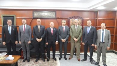 وزير القوى العاملة يلتقى وفداً من «مجمع عمال مصر»