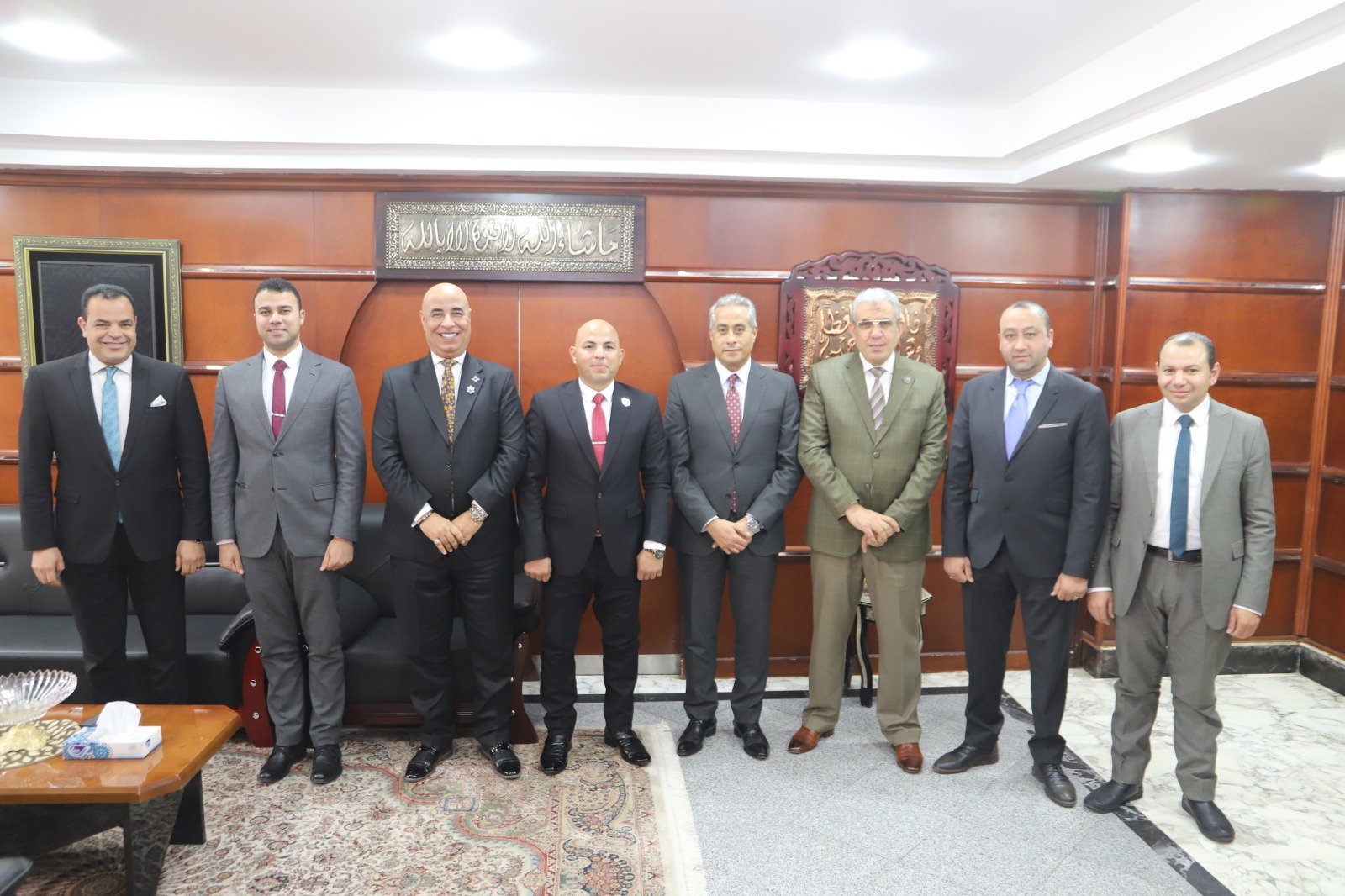 وزير القوى العاملة يلتقى وفداً من «مجمع عمال مصر»