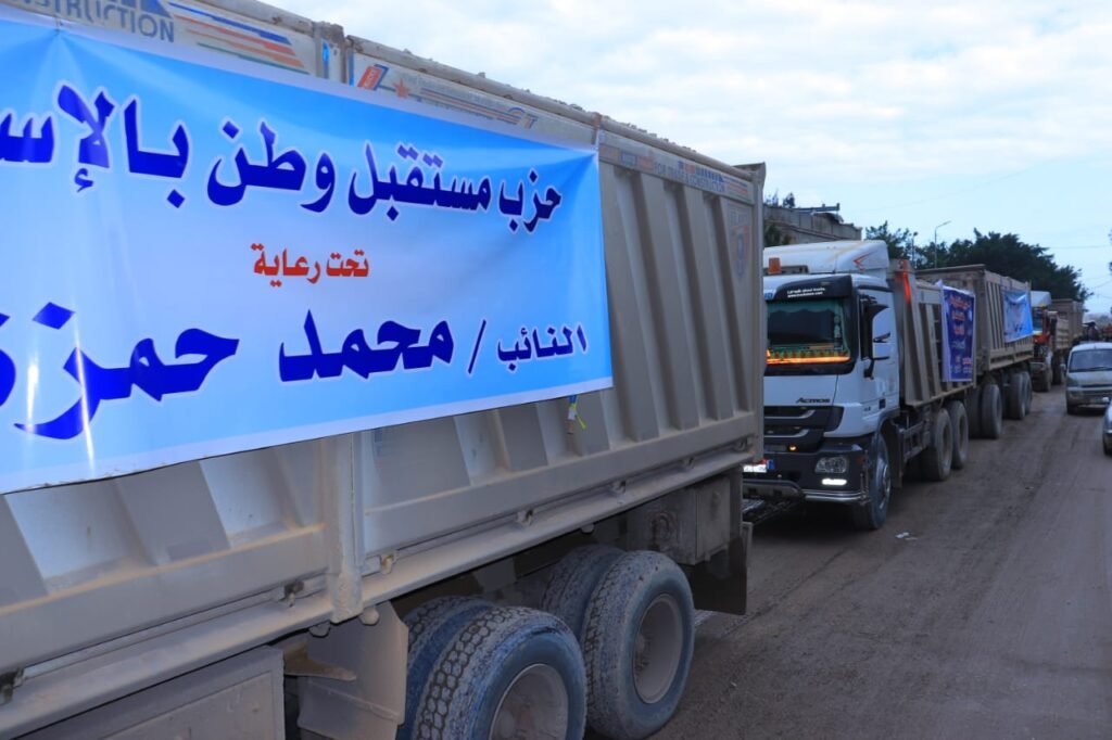 النائب محمد حمزة يتابع أعمال تمهيد الطرق بمناطق أبيس السابعة والثامنة