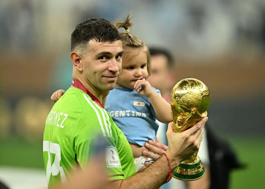 ذا بيست | مارتينيز أفضل حارس.. سكالوني أفضل مدرب.. والأرجنتين أفضل جمهور في العالم