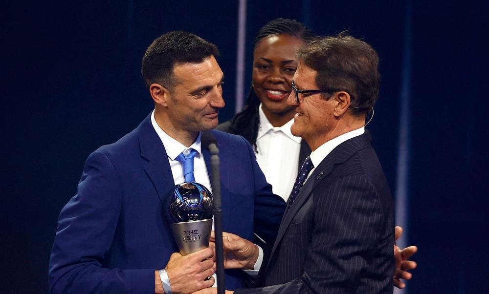 ذا بيست | مارتينيز أفضل حارس.. سكالوني أفضل مدرب.. والأرجنتين أفضل جمهور في العالم