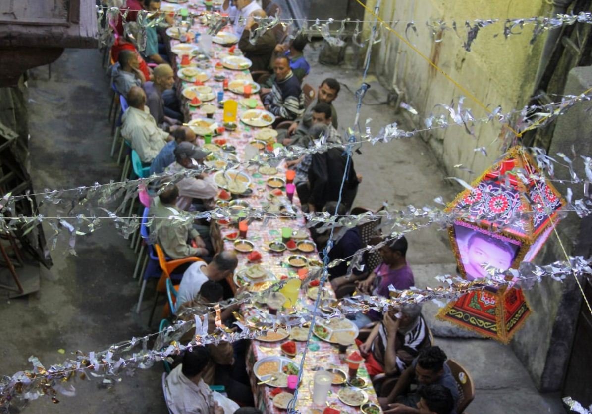 موائد الرحمن فى ساحة الكرام