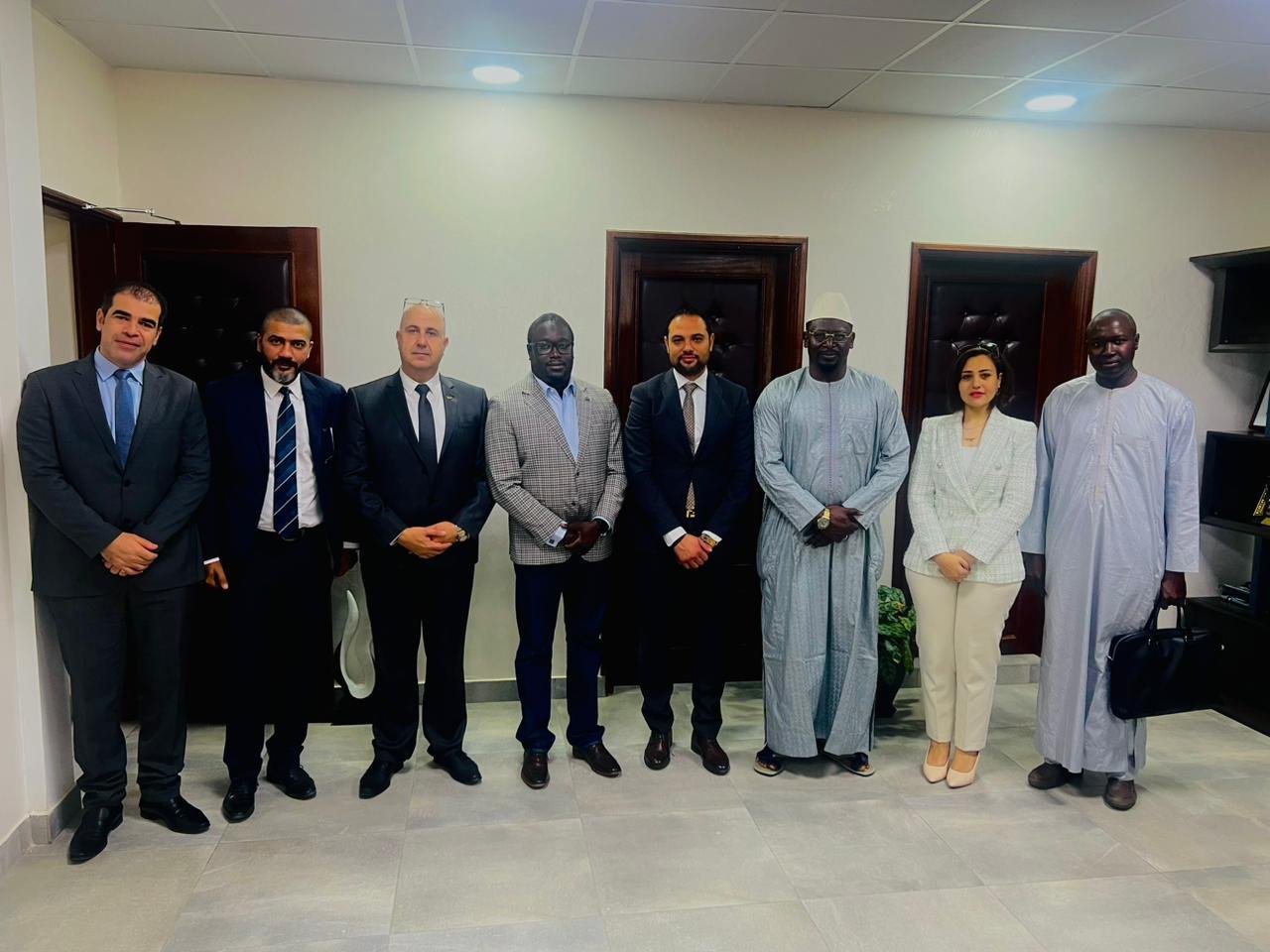 وفد مصري يزور السنغال ويوقع عقود وإتفاقيات تجارية وصناعية مشتركة