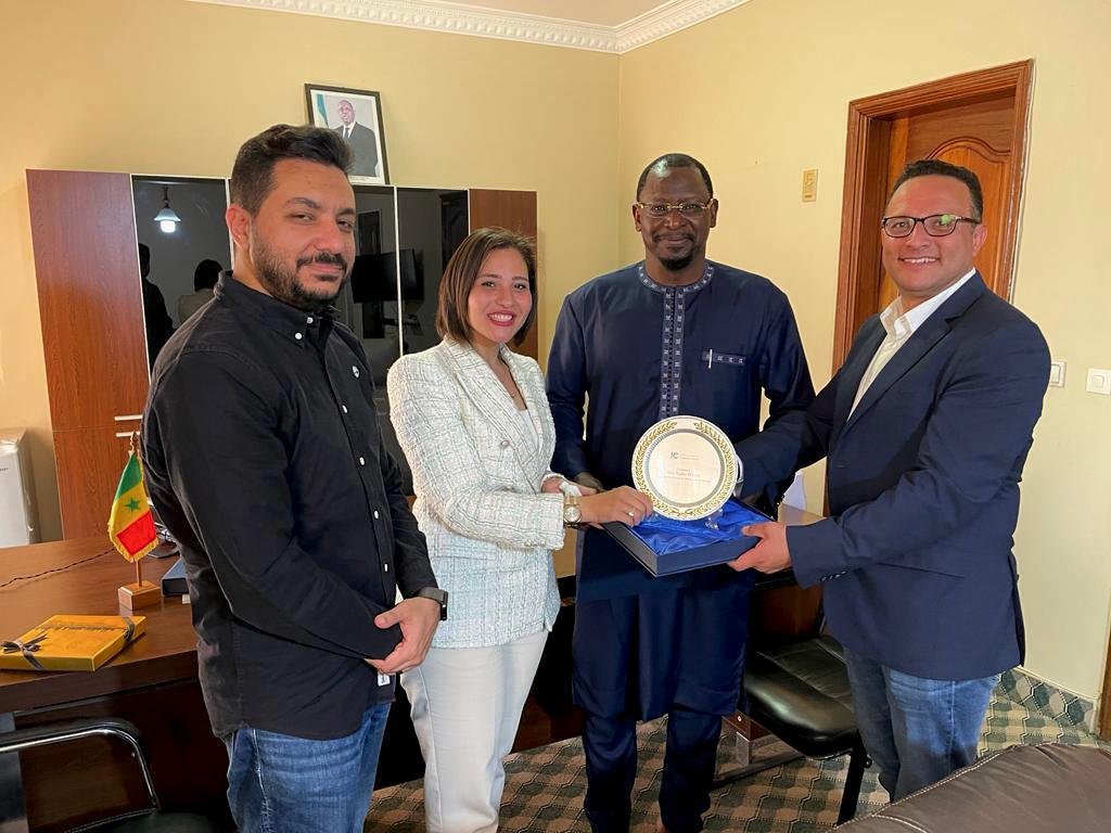 وفد مصري يزور السنغال ويوقع عقود وإتفاقيات تجارية وصناعية مشتركة