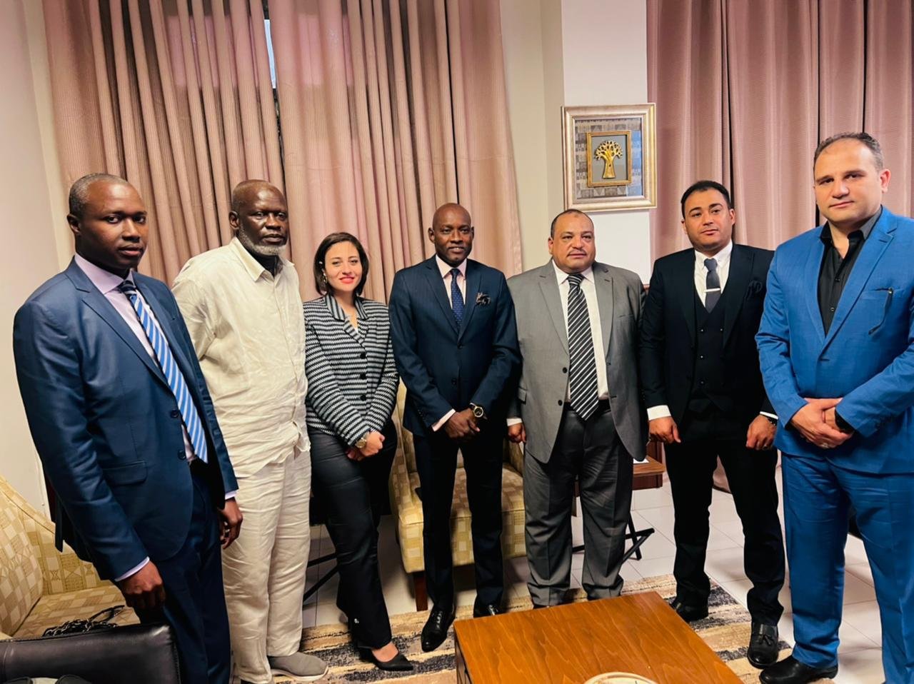 وفد مصري يزور السنغال ويوقع عقود وإتفاقيات تجارية وصناعية مشتركة