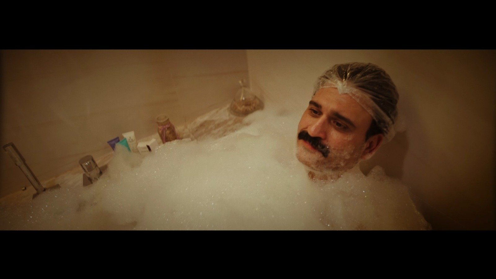 «العميل صفر».. النجم أكرم حسني في مهمة سرية