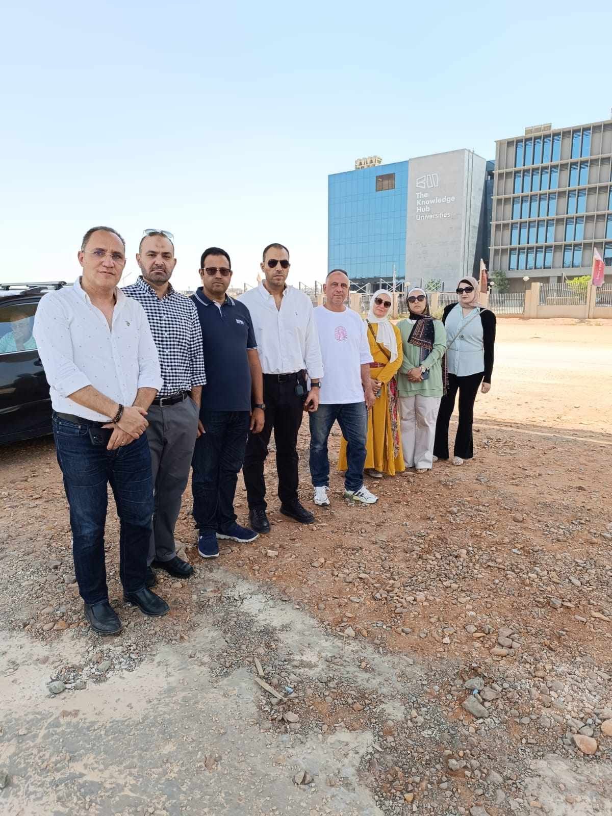 أولياء أمور طلبة كوفينتري: زيادة الرسوم الدراسية السنوية بشكل مخالف للقانون يهدد مستقبل أولادنا 