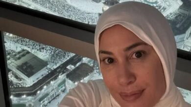 هند صبري تؤدي مناسك العمرة في يوم ميلادها