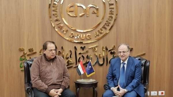 رئيس هيئة الدواء يبحث مع محمد أبوالعينين آفاق الاستثمار في قطاع الدواء